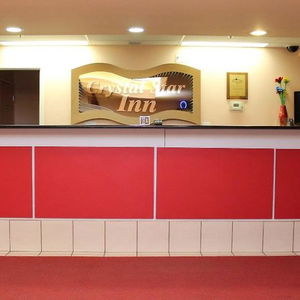 Hotel Crystal Star Inn Edmonton Airport cazare Leduc