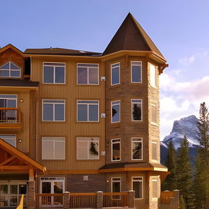 Hotel Falcon Crest Lodge cazare Canmore
