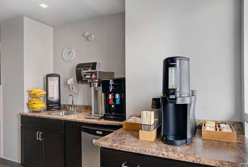 Hotel Motel 6 Airdrie