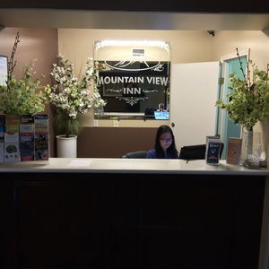 Hotel Mountain View Inn cazare Canmore