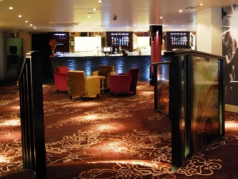 Waterfoot Hotel