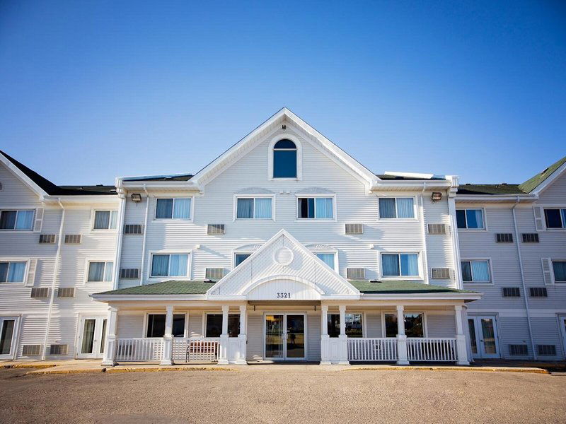 Hotel Travelodge Suites By Wyndham Regina / Eastgate Bay