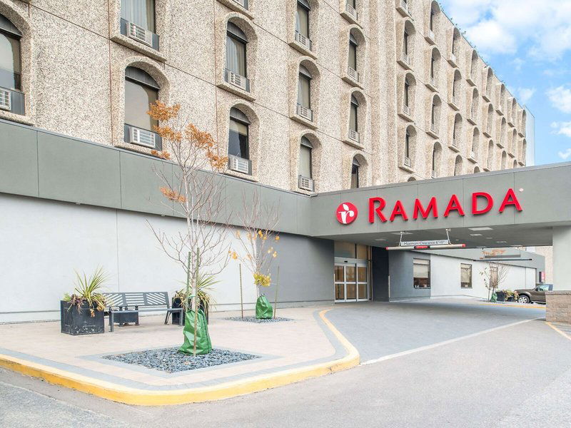 Hotel Ramada By Wyndham Saskatoon