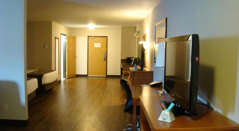 Hotel Quality Inn & Suites Saskatoon