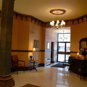 Hotel Senator cazare Saskatoon