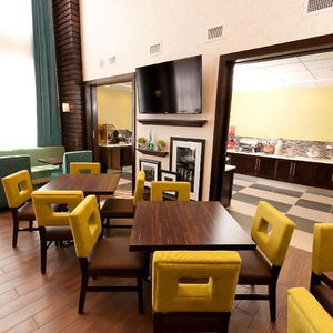 Hotel Hampton Inn & Suites By Hilton Regina East Gate cazare Regina