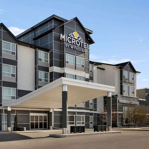Hotel Microtel Inn & Suites By Wyndham Weyburn cazare Weyburn
