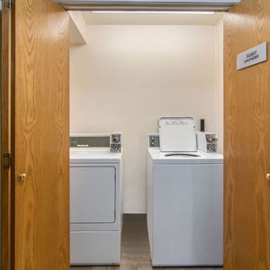 Hotel Econo Lodge cazare Regina