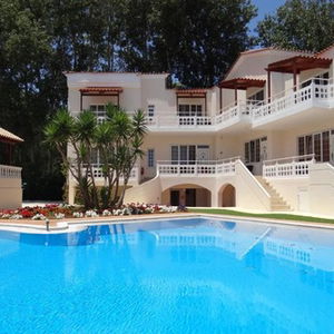 Hotel Perla Beach cazare Agia Marina