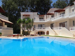Hotel Perla Beach cazare Agia Marina