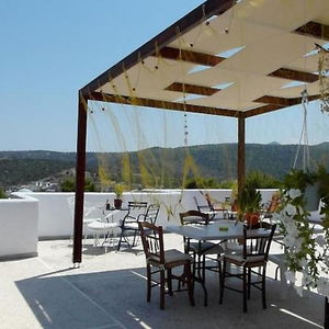 Hotel Eri Studios cazare Agia Marina