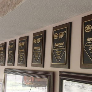 Hotel Milan Garden Inn cazare Niagara Falls