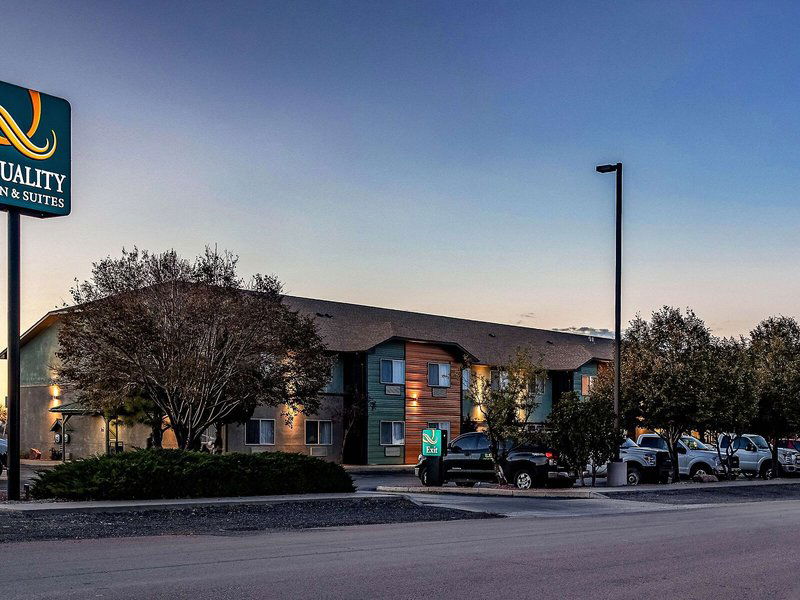 Hotel Quality Inn & Suites West