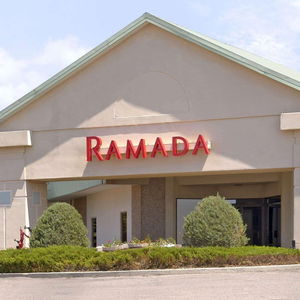 Hotel Ramada By Wyndham Sterling cazare Sterling