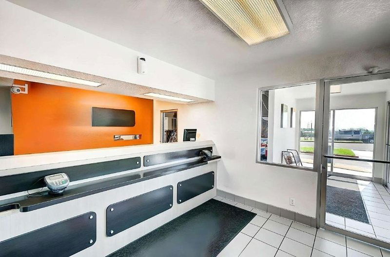 Hotel Park Inn By Radisson, Thornton