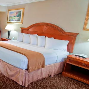 Hotel Red Arrow Inn & Suites cazare Montrose