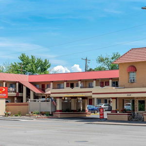 Hotel Econo Lodge Inn & Suites cazare Durango