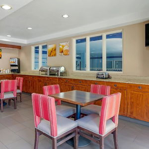 Hotel Comfort Suites Lakewood - Denver cazare Lakewood