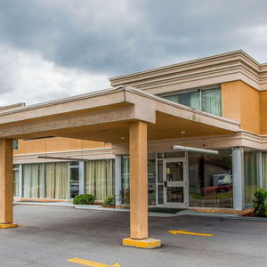 Hotel Rodeway Inn cazare Bedford