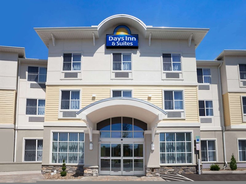 Hotel Days Inn & Suites By Wyndham Altoona
