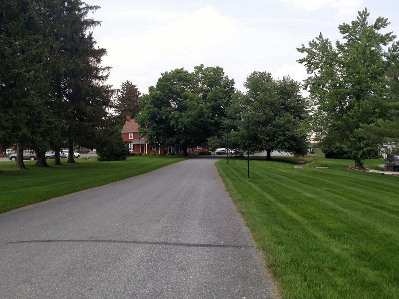 Hotel Spruce Lane Lodge & Cottage