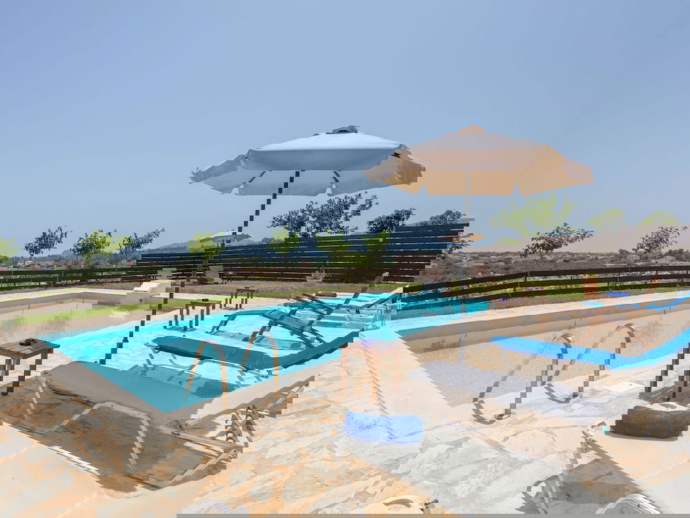Hotel Grand Villa On Top Of A Hill With Private Pool