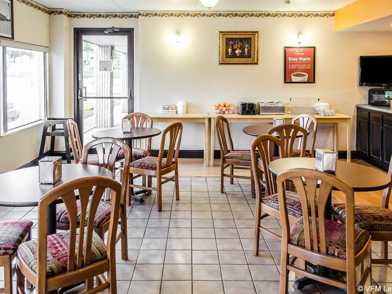 Hotel Baymont By Wyndham Pine Grove