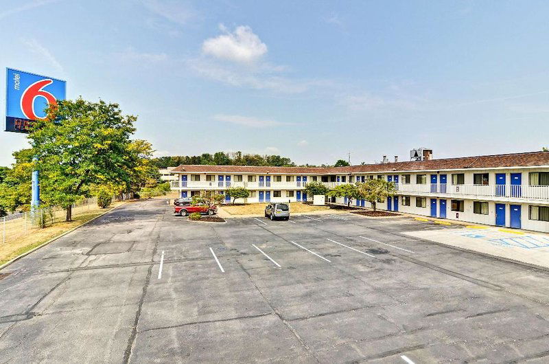Hotel Motel 6 Pittsburgh - Crafton