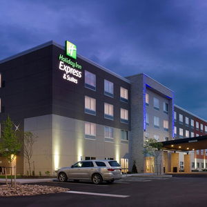 Hotel Holiday Inn Express & Suites Altoona cazare Altoona
