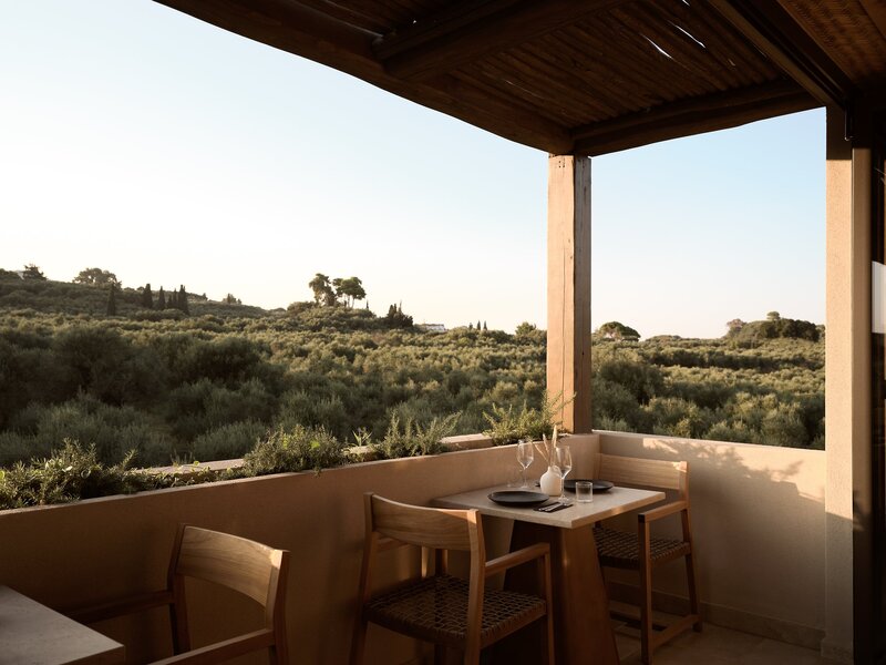 Pierros Verde Private Suites