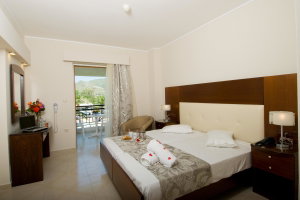 Hotel Golden Sun Hotel cazare Kalamakion