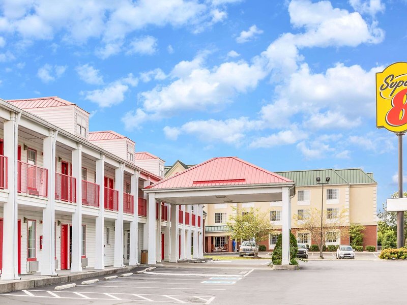 Hotel Super 8 By Wyndham Clinton