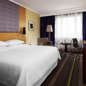 Sejur Sheraton Brussels Airport Hotel vacanta Bruxelles