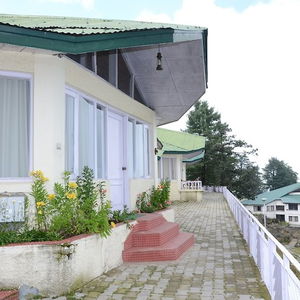 Hotel Kufri Holiday Resort cazare Shimla
