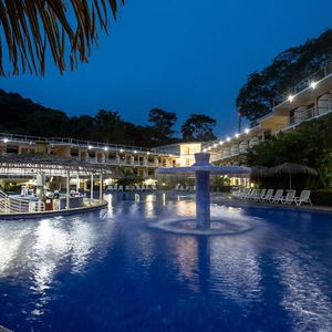 Hotel Arenas cazare Punta Leona