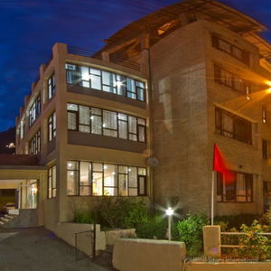 Hotel Sitara International cazare Manali