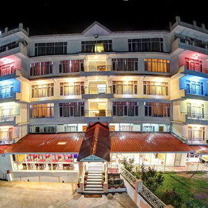 Hotel Monarch Residency cazare Manali