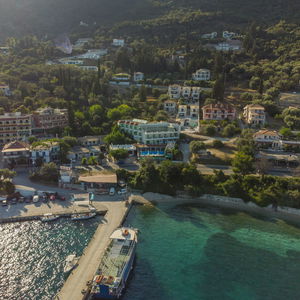 Hotel Tropicana Inn cazare Periyiali