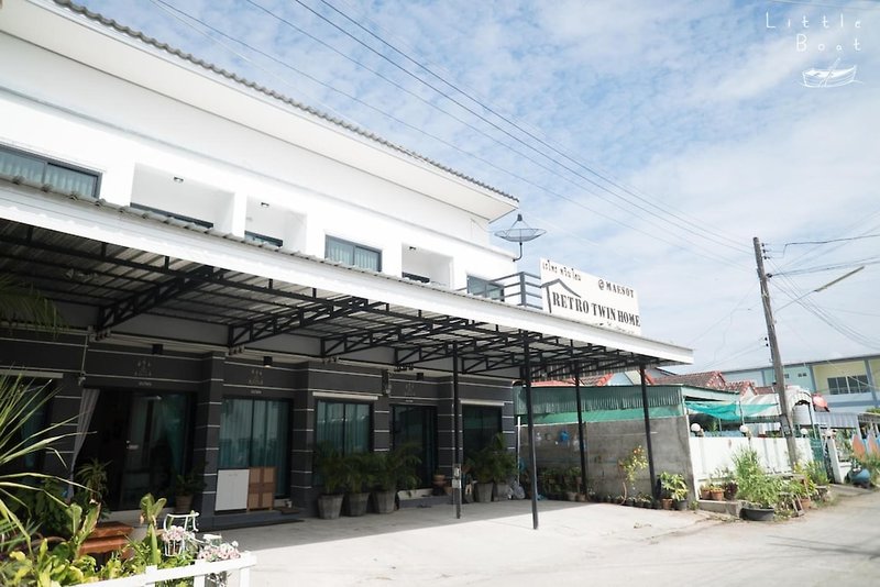 Hotel Retro Twin Home At Maesot
