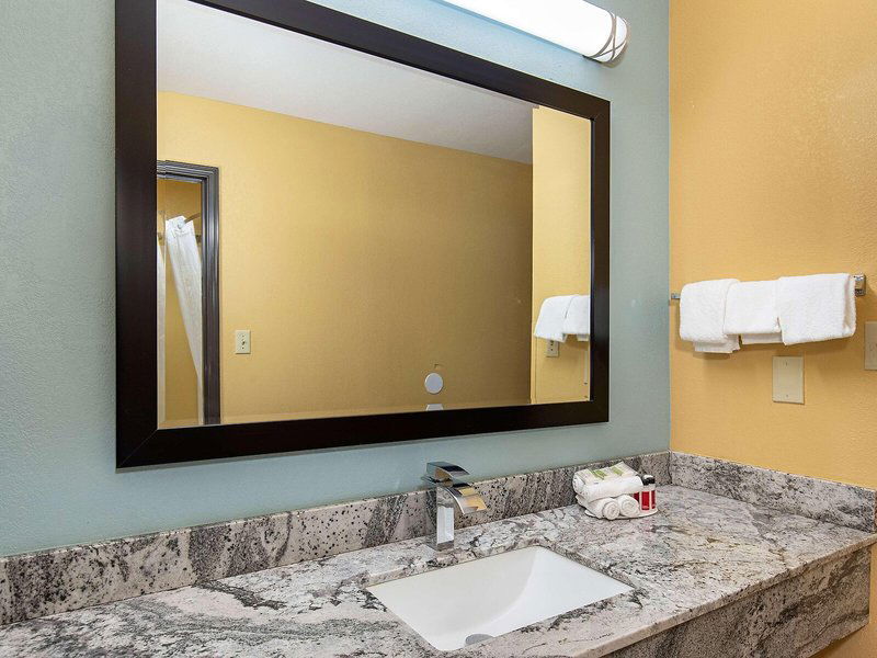 Hotel Super 8 By Wyndham Eddyville/Kuttawa