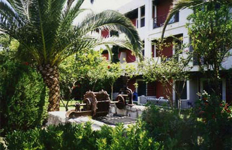 dal travel May Beach Hotel