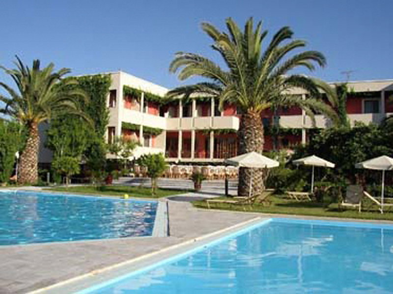 dal travel May Beach Hotel