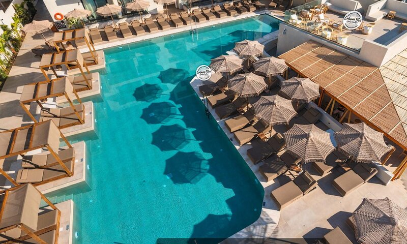 Cabana White Boutique Hotel & Suites