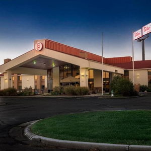 Hotel Red Roof Inn & Suites Cincinnati North - Mason cazare Cincinnati