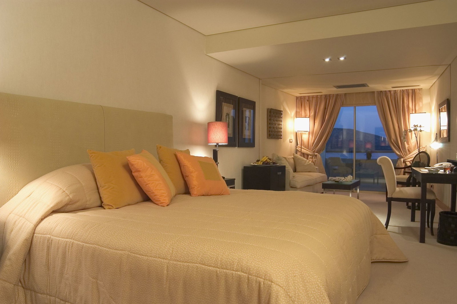 dal travel Plaza Resort Hotel