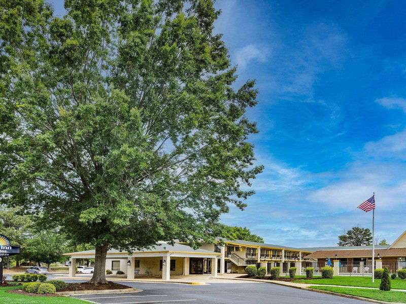 Hotel Days Inn & Suites By Wyndham Williamsburg Colonial