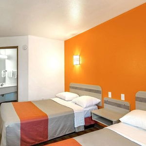 Hotel Motel 6 Lake Delton cazare Baraboo