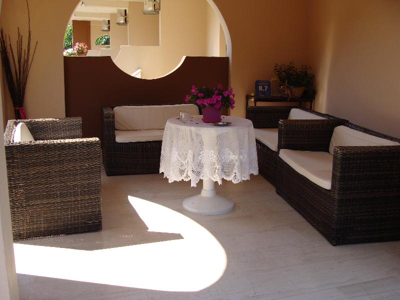 Toulas Apartments
