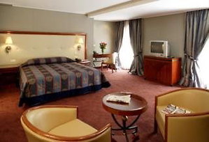 Hotel Piraeus Theoxenia cazare Piraeus