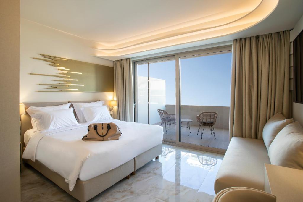 dal travel Green Suites Hotel